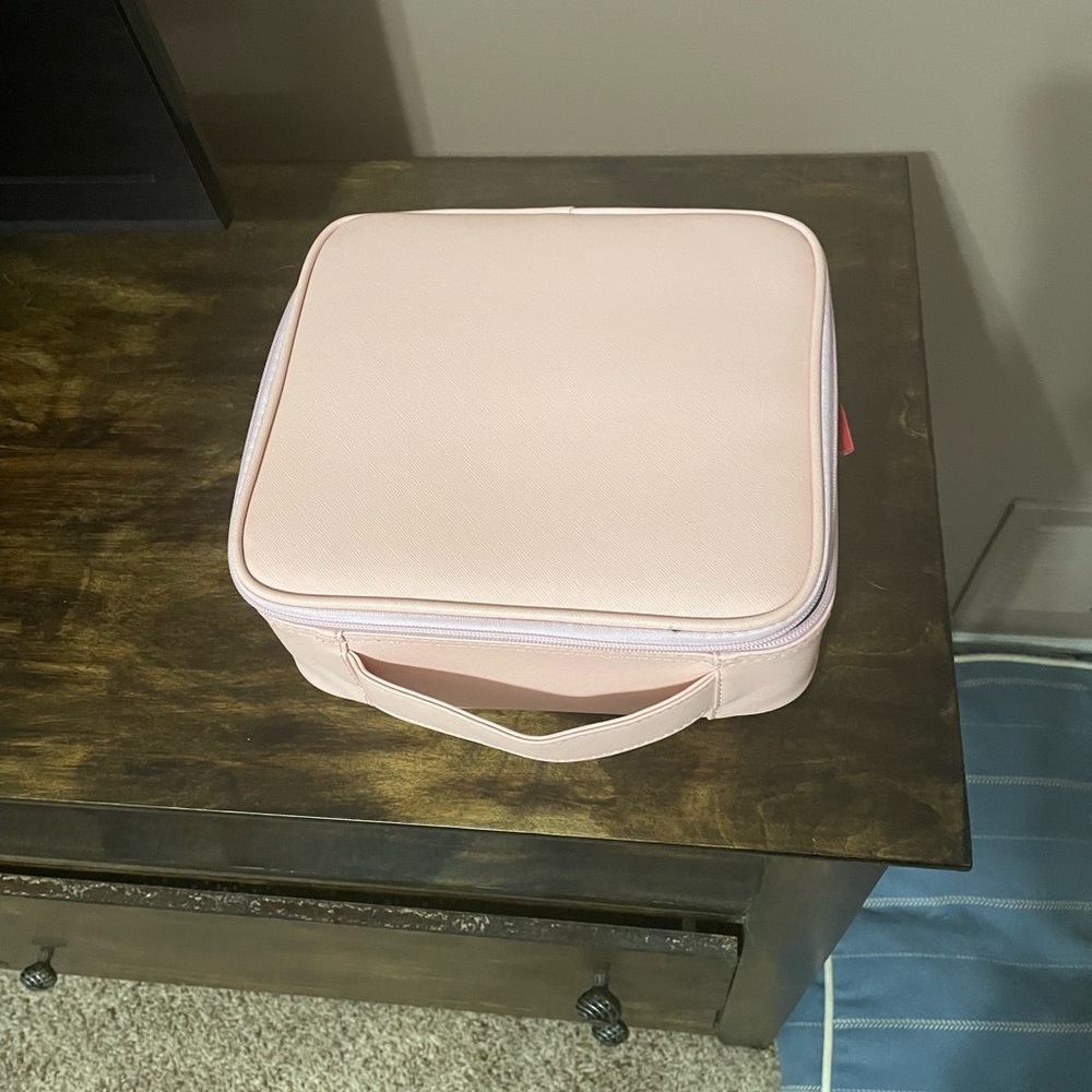Makeup Storage Case - image 2